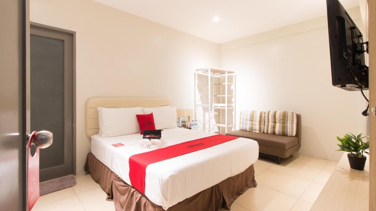 Reddoorz @ General Segundo Avenue Laoag Hotel Bagian luar foto